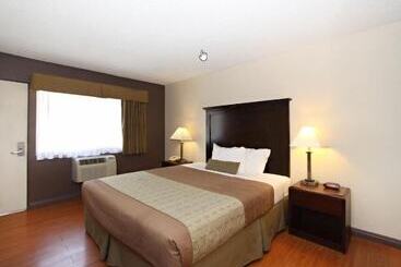 Royal Pagoda Motel Dodger Stadium