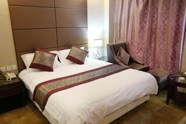 בית מלון כפרי Greentree Inn Shandong Rizhao Shanhaitian Holiday Resort Business