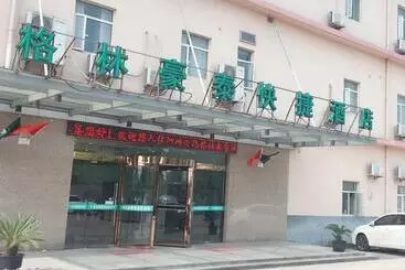Hotelli Greentree Inn Shanghai Songjiang District Sijing Town Sijing Metro Station Express