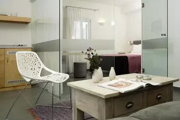 Filoxenia Apartments