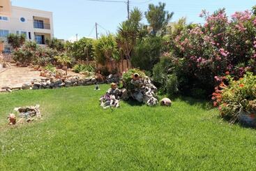 Socrate S Apartment S With Share Pool