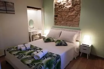 Sole Apartments   Near Corfu Port