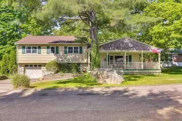Mökkimajoitus Charming Highland Falls Home < 2 Mi To West Point!
