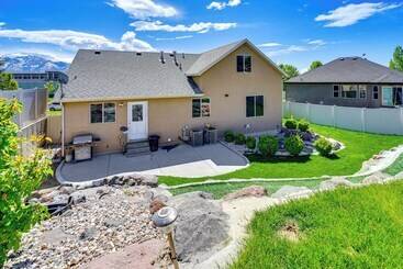 Hus på landet South Jordan Home: Grill, 21 Mi To Salt Lake City