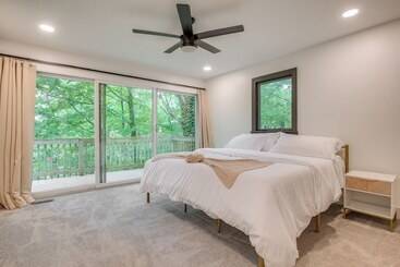 Сельский дом Spacious Riverfront Delaware Home W/ Views