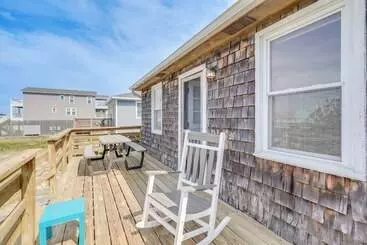 Mökkimajoitus Updated Kitty Hawk Semi Oceanfront W/ Ocean Views