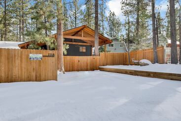 קוטג'' Elmwood Place #2218