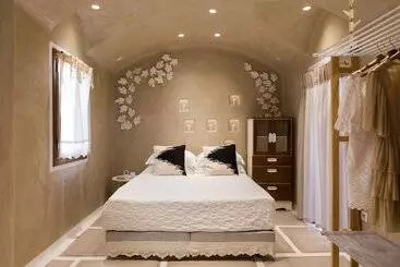 Hotelli Kallos Villas & Suites