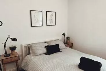 Residenssi Captivating 2 Bed Cottage In Symonds Yat