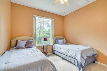 Dom wiejski 1 Mi To Rainbow Springs State Park: Home W/ Lanai!