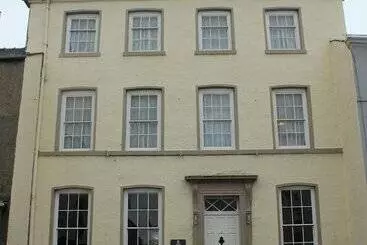 Pensió Virginia House
