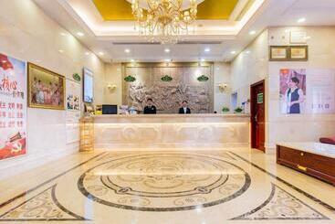 Vienna Hotel Changsha Bayi Bridge Hefu