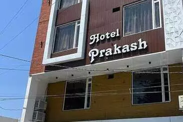 Fabhotel Prakash