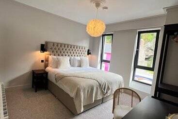 بنسيون The Glen Quarter