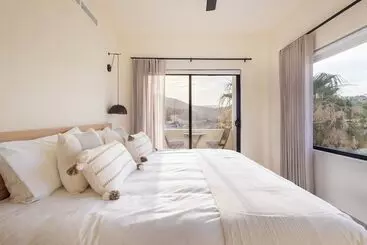 هتل Cabo Break