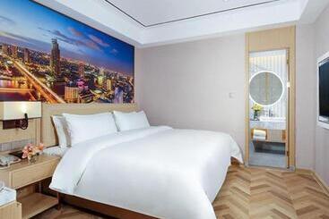 Vienna Hotel Guangxi Baise Xilin County Juting Cultural Arts Center