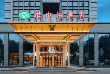 Vienna Hotel Yunnan Qujin High Speed Railway Station Wuguan 1st Middle School