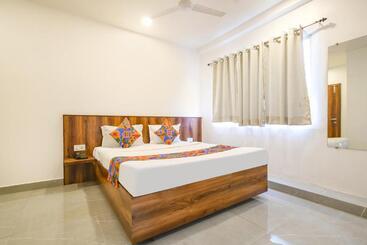 فندق Fabexpress The King Palace