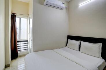 호텔 O Shikar Avenue Ujjain