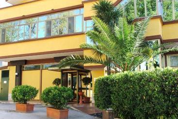 בית מלון כפרי Cristal