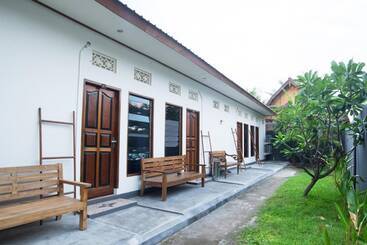פנסיון Villa Karang Homestay