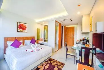 Appart'hotel At The Tree Phuket