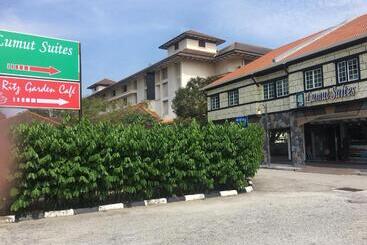 Hotel Lumut Suites