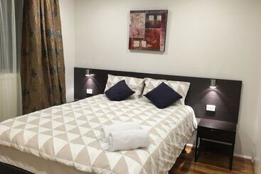 游客公寓 Ivy Units Glen Waverley