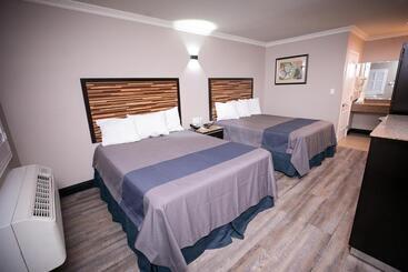 汽车旅馆  Diamond Bell Inn & Suites