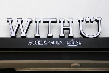 פנסיון With U Hotel & Guesthouse