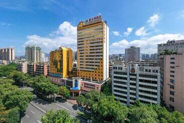 Vienna Hotel Qingyuan Lianjiang Road