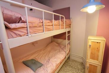 هاستل Sum Guesthouse Busan Station