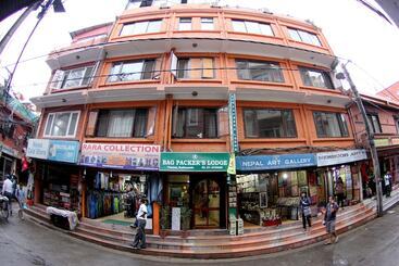 پانسیون Bag Packer's Lodge