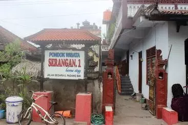 Pensió Serangan Inn 1