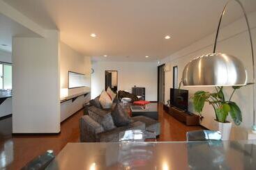 관광객 아파트 White Reef