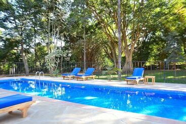 هتل Green Hills Of Africa