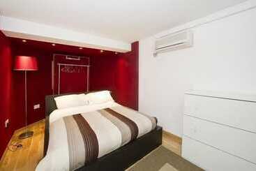 Kensington Olympia Apartments