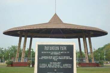 Отель Boomerang