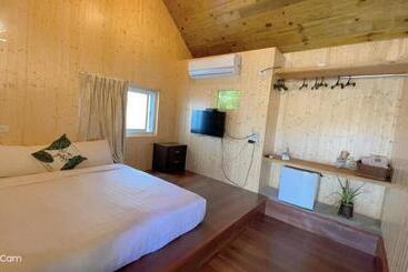 آپارتمان‌های توریست‌ها 寧靜的家b區10人vila獨立設施包棟戲水池烤肉區麻煩廚房洗衣機