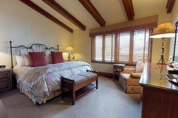 شقة Plaza Lodge By Destination