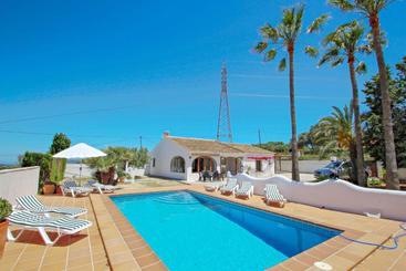 ツーリストアパートメント Finca Sendra   Rustic Finca For Nature Lovers In Benissa