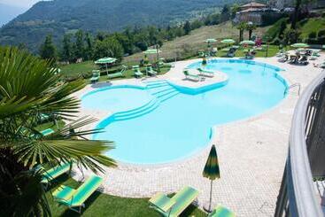 호텔 La Fenice E Sole