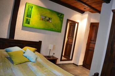 پانسیون Auberge Aal Veinen