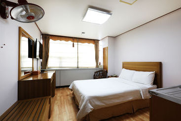 Pensiune Erica Guesthouse