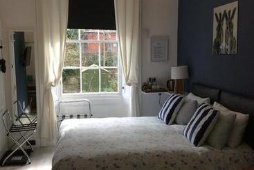 Ramsay's Bed & Breakfast