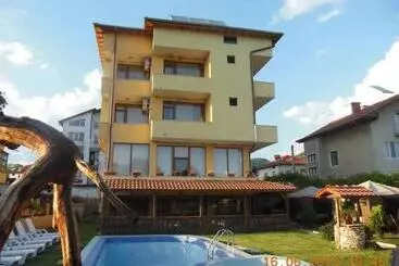 Hotel Sharkov Family