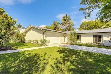 コテージ Fort Pierce Home W/ Grill: Half Mi Walk To Beach!
