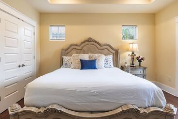 茅舍 Amalfi Breeze By Avantstay Walk To The Beach, Luxe Design