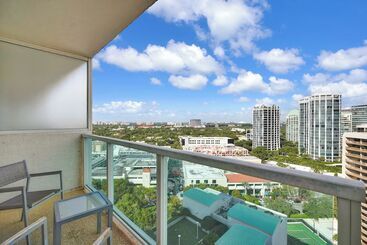 هتل آپارتمان Beautiful Blue Gold Studio Ocean View