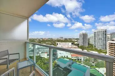 هتل آپارتمان Beautiful Blue Gold Studio Ocean View